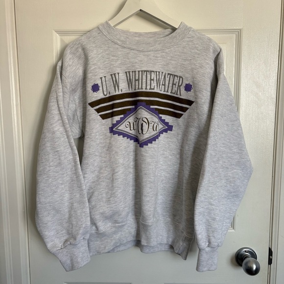 Tops - Vintage Heather Gray U.W. Whitewater Crewneck Graphic Sweatshirt